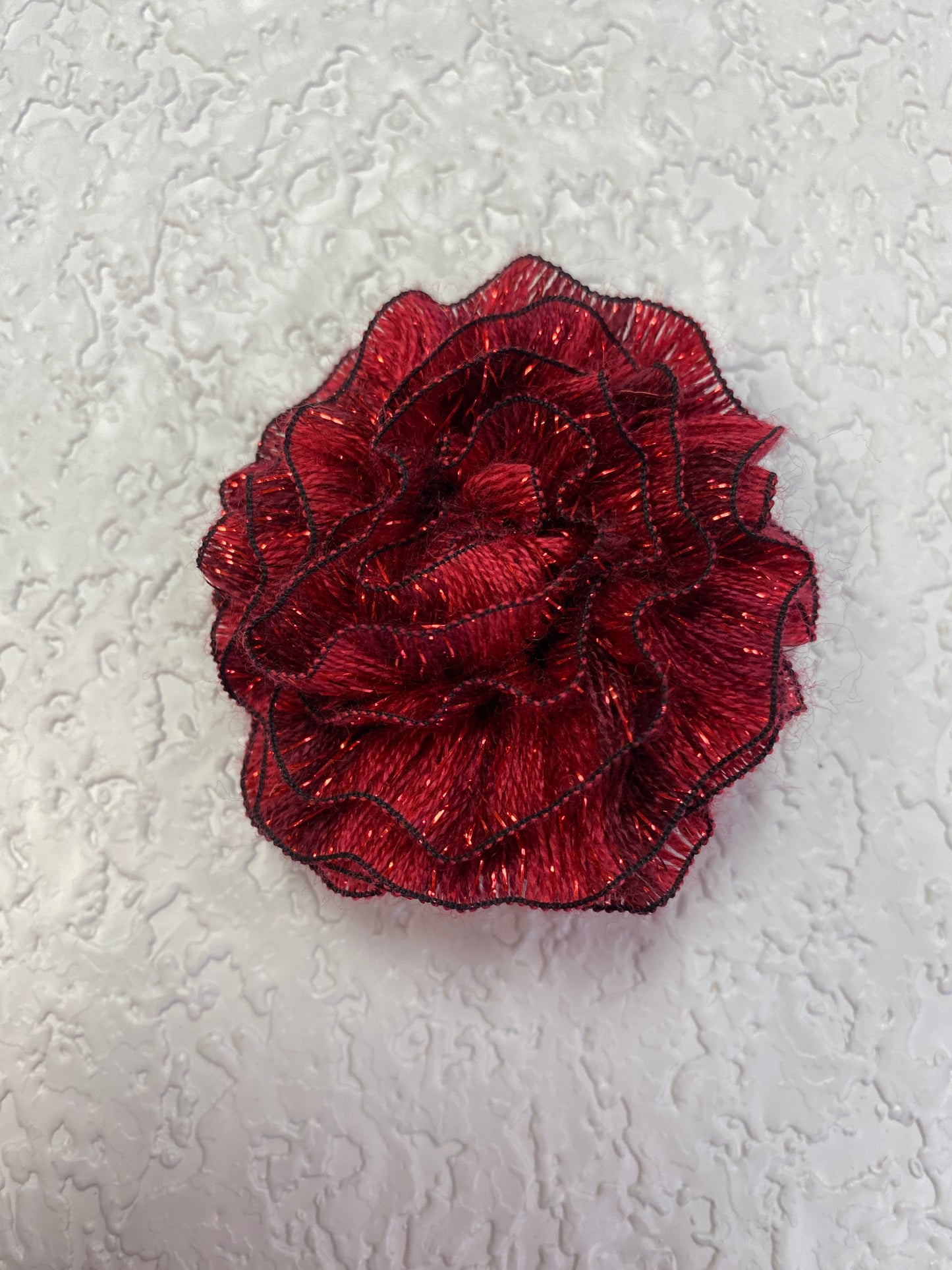 RED GLITTER FLOWER PIN