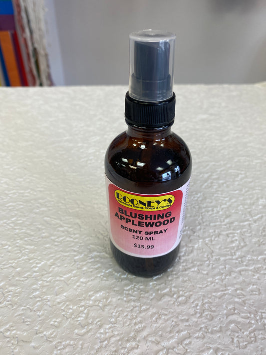 BLUSHING APPLEWOOD SCENT SPRAY