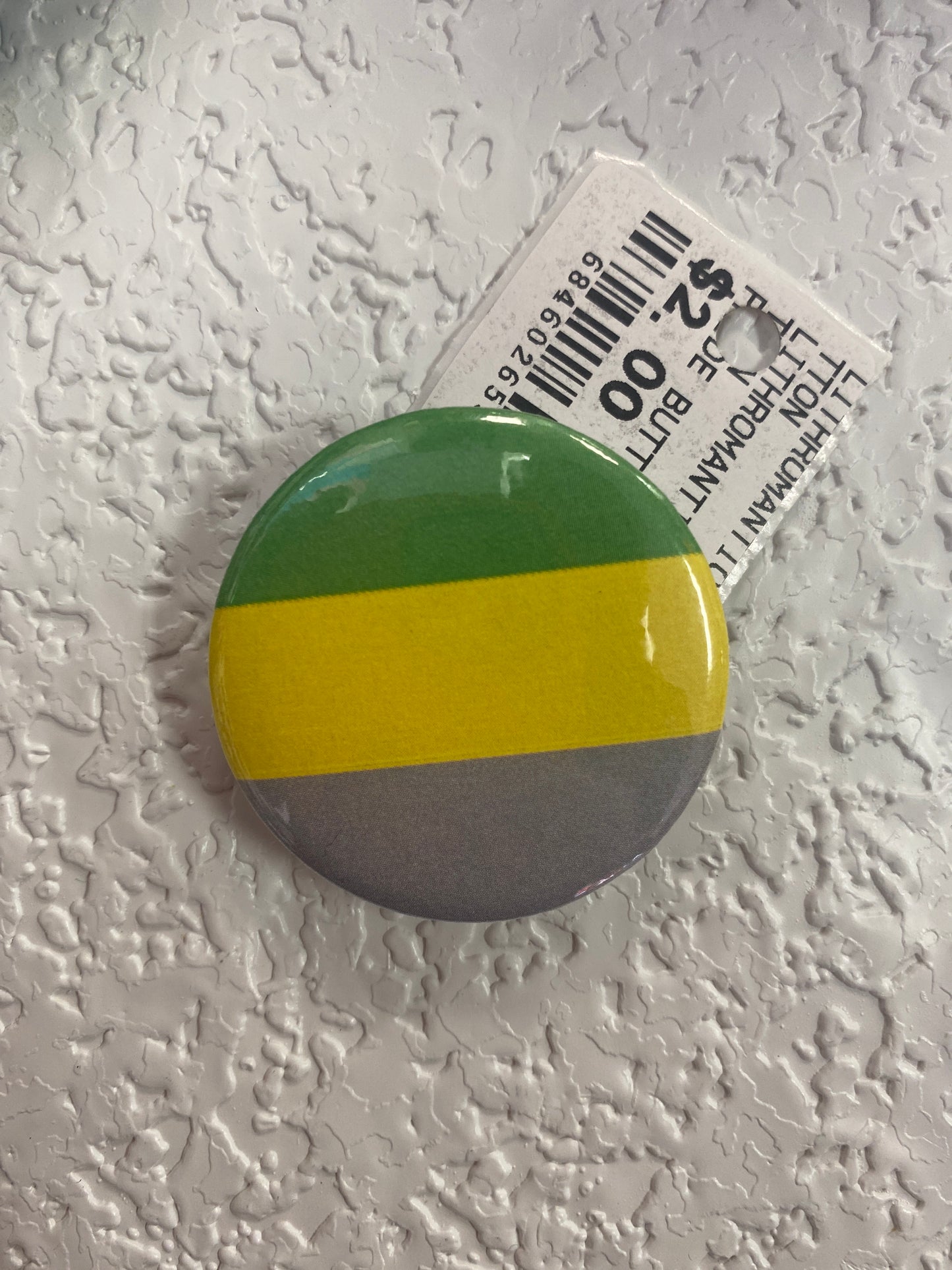 LITHROMANTIC PRIDE FLAG BUTTON
