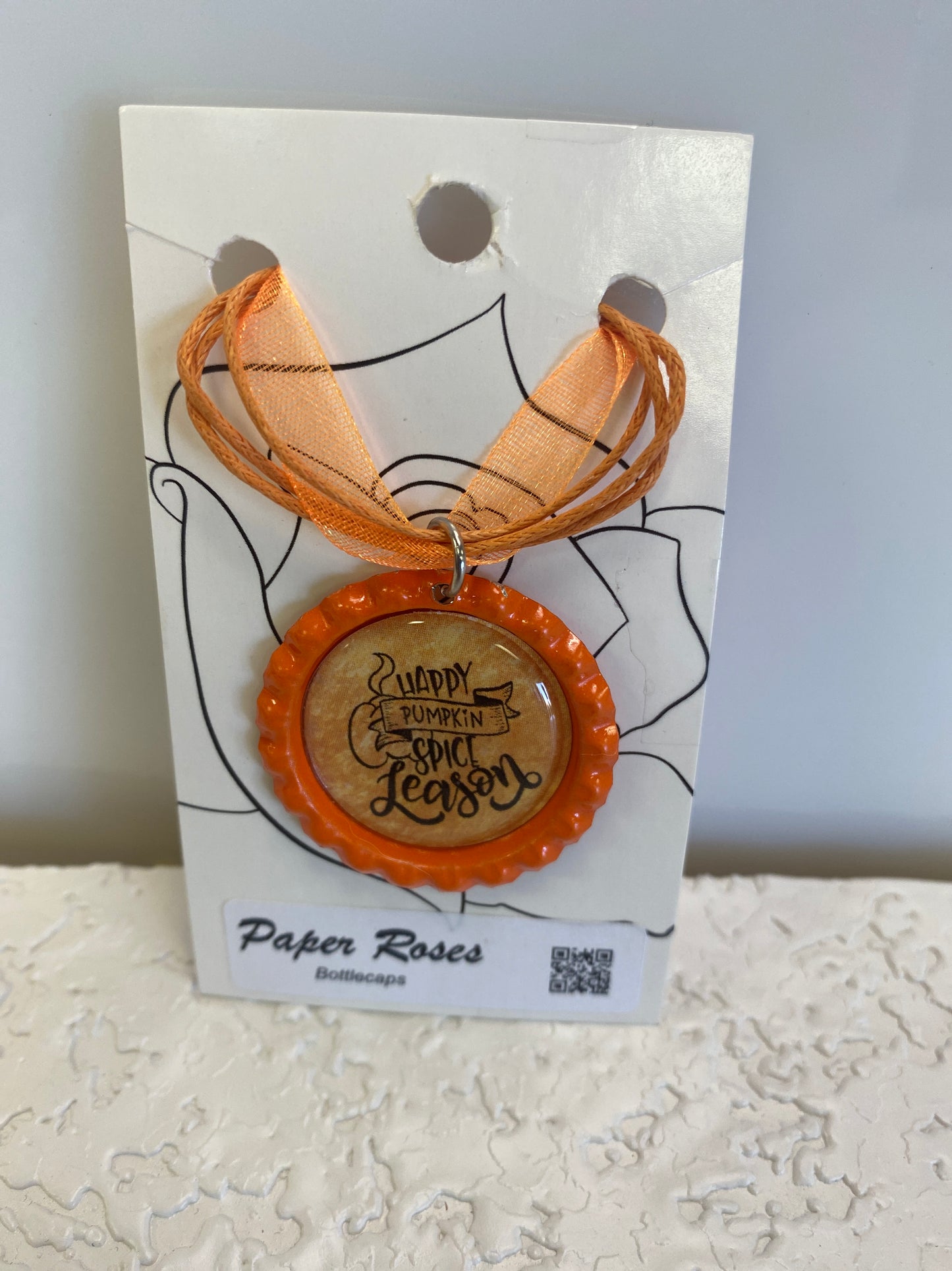 ORANGE FALL BOTTLE CAP NECKLACE