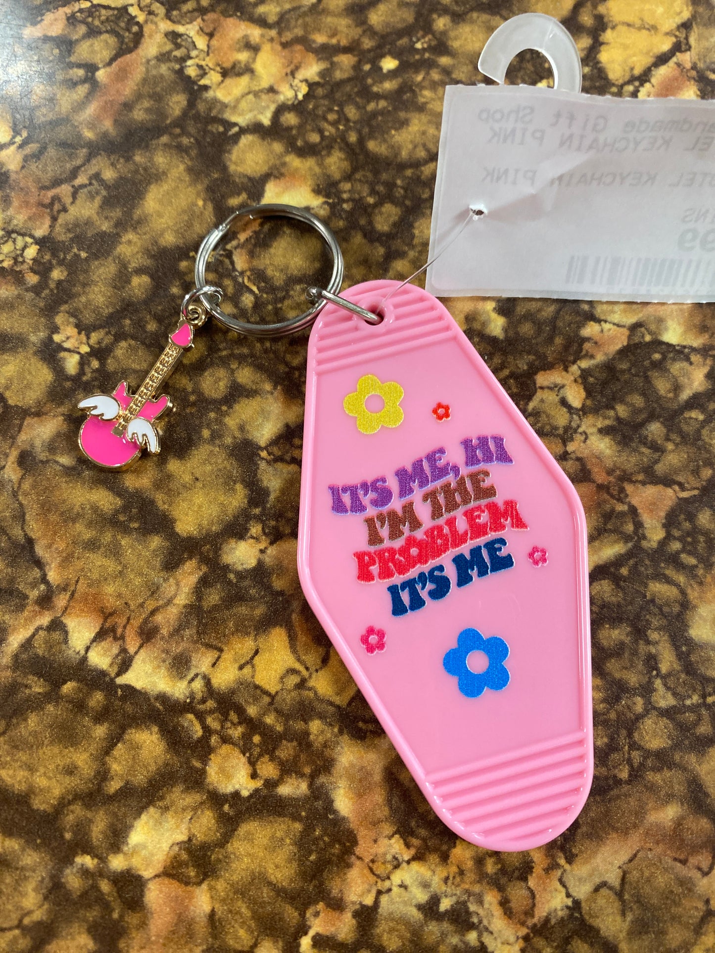 RETRO HOTEL KEYCHAIN PINK ITS ME