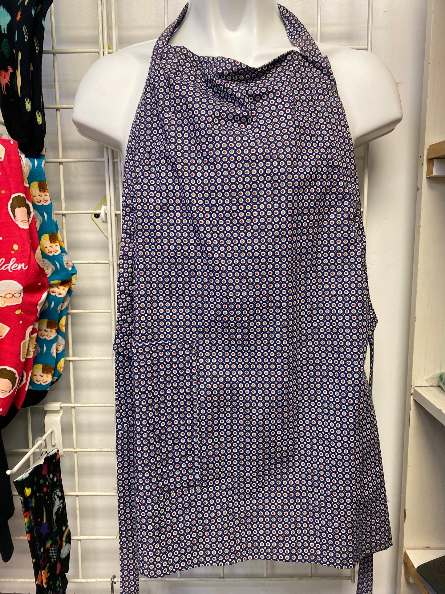 ADULT APRON