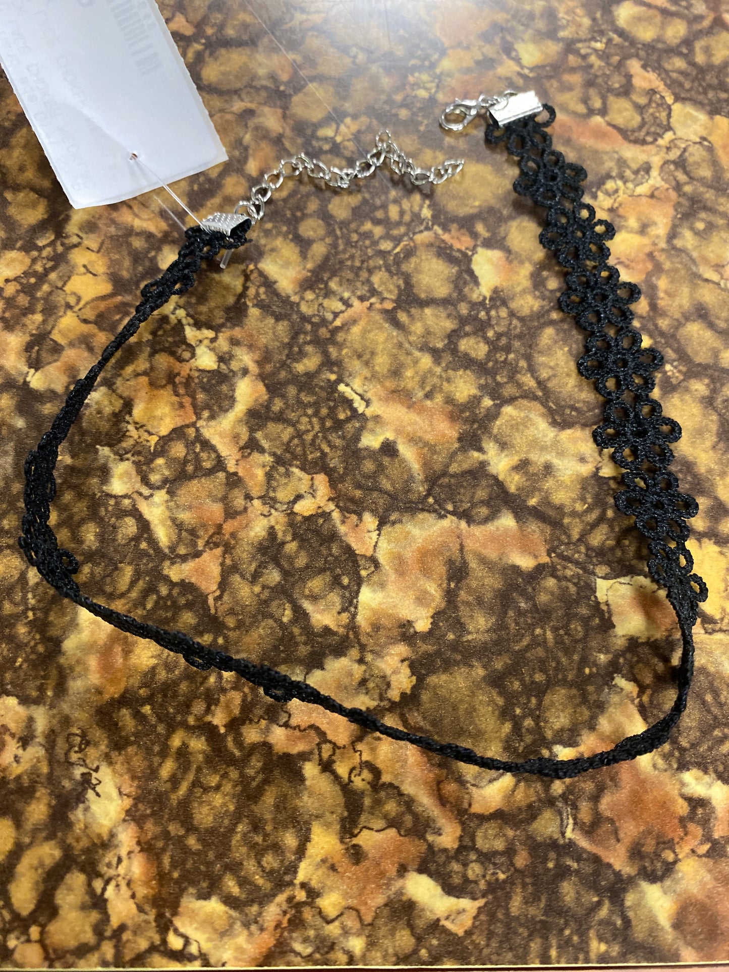 BLACK LACE FLOWER CHOKER