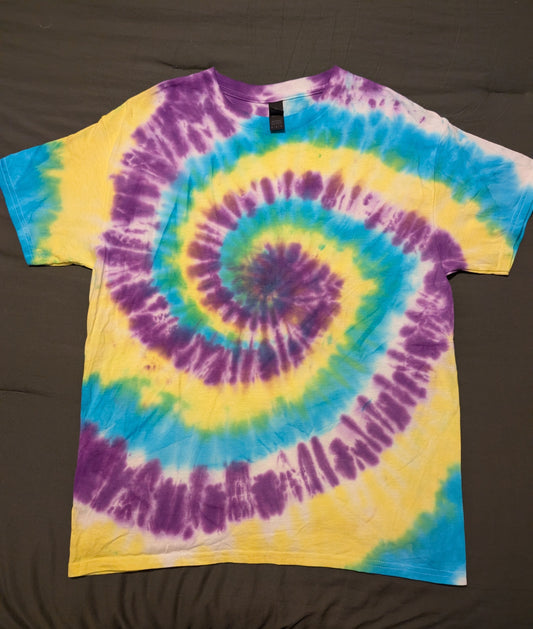 TYE DYED T SHIRT MEDIUM