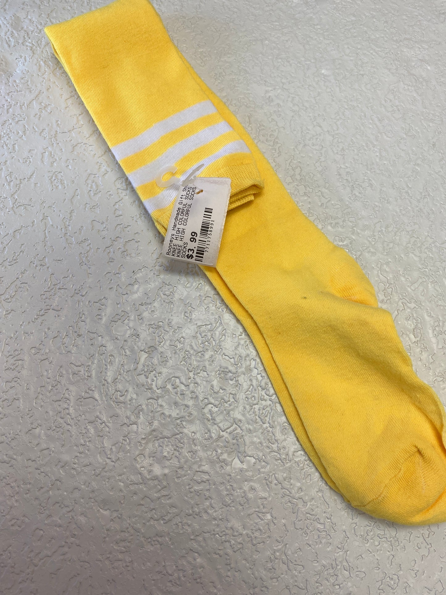 KNEE HIGH YELLOW SOCKS
