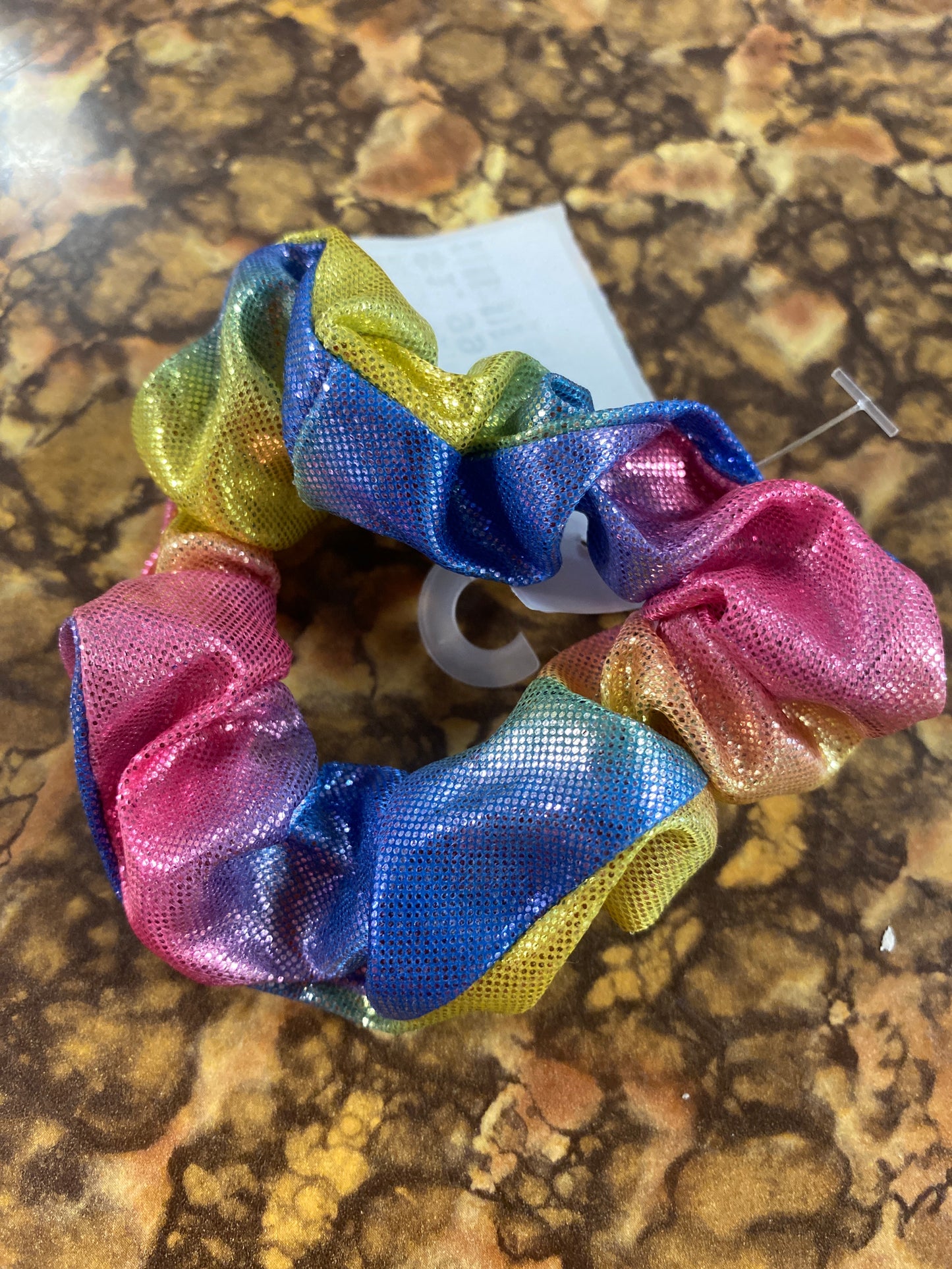 HOLOGRAPHIC SCRUNCHIE RAINBOW FADE