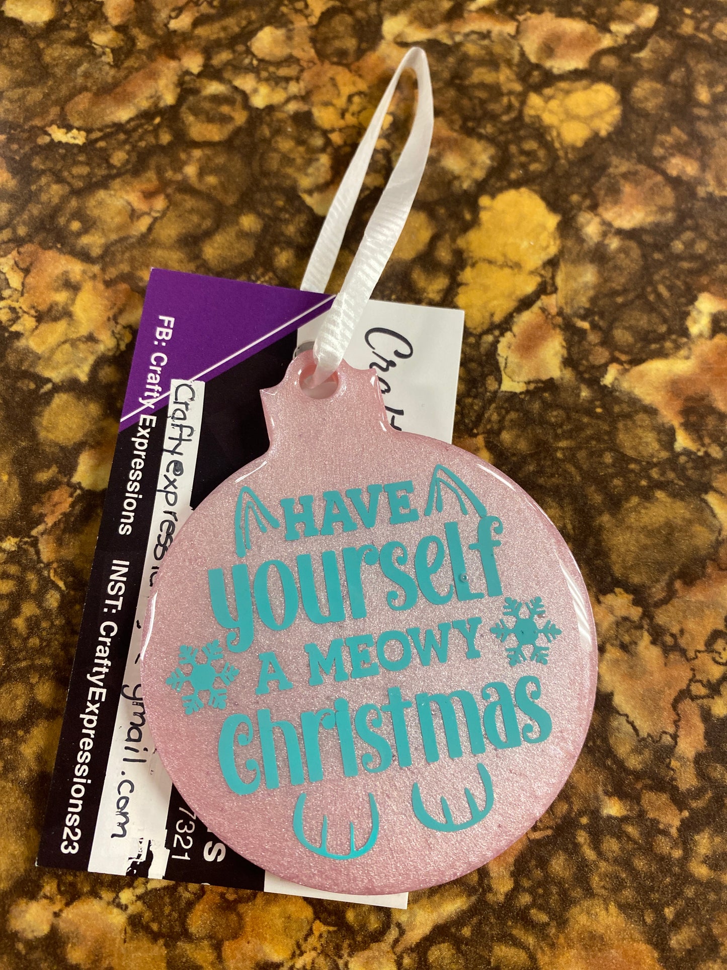 Resin Christmas orn moewy Christmas