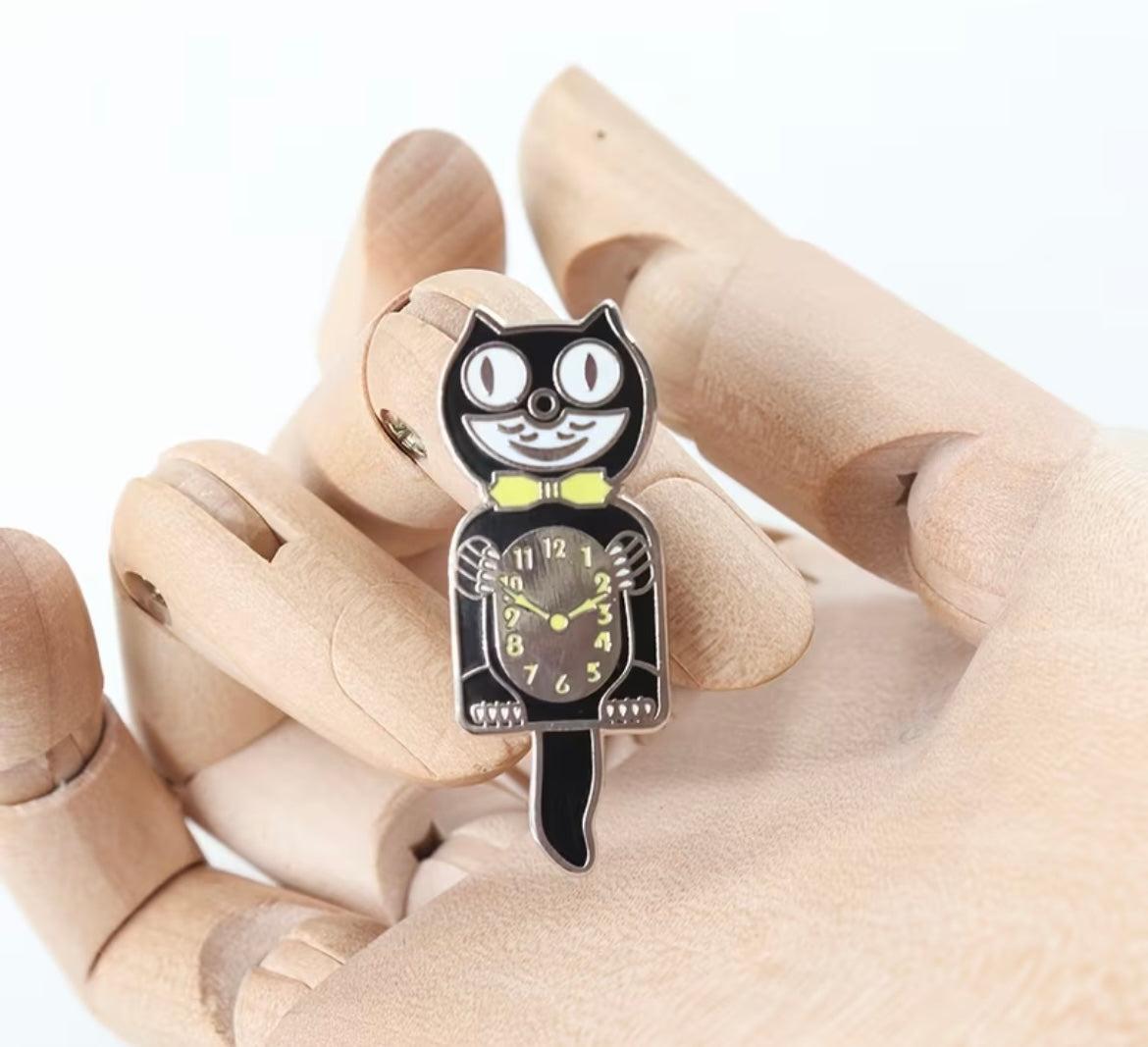 PIN CAT CLOCK
